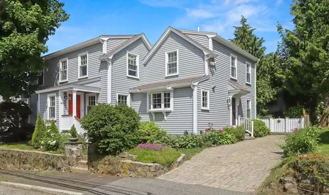 46 Gregory St, Marblehead, MA 01945