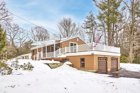 69 Hale Rd, Hubbardston, MA 01452
