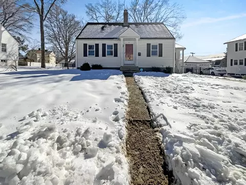 44 2nd St, Norwood, MA 02062