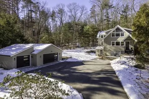 264 Heaths Bridge Rd, Concord, MA 01742