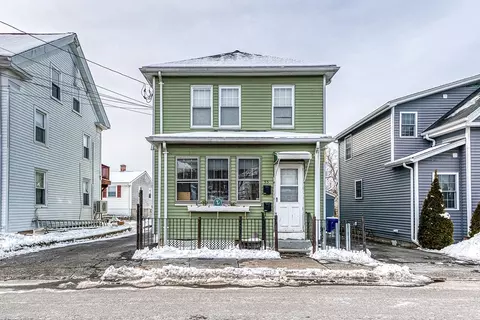 53 Beach St, Milford, MA 01757