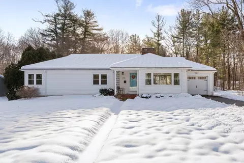345 Main St, Lynnfield, MA 01940