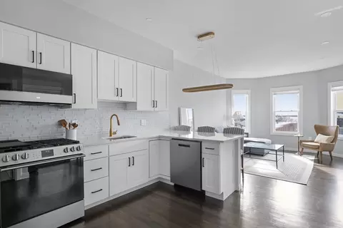 804 E 6th St #PH, Boston, MA 02127