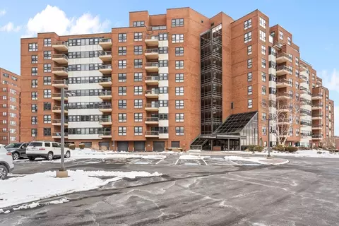 1 Seal Harbor Rd #104, Winthrop, MA 02152