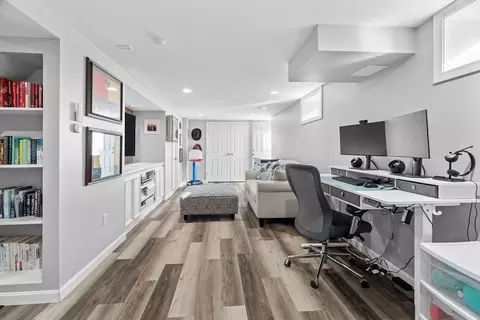 21 Oakvale Rd, Framingham, MA 01701 photo 24
