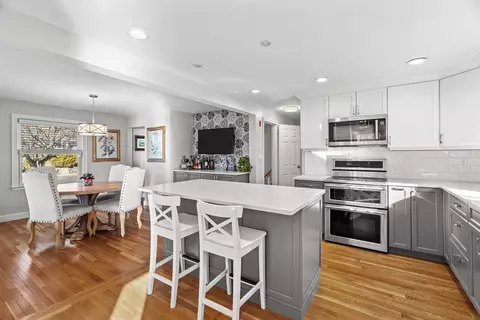 21 Oakvale Rd, Framingham, MA 01701 photo 7