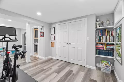 21 Oakvale Rd, Framingham, MA 01701 photo 28