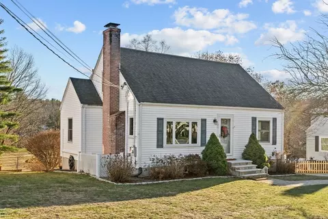21 Oakvale Rd, Framingham, MA 01701