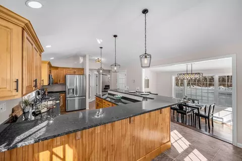 338 Daniel Shays Hwy, Pelham, MA 01002