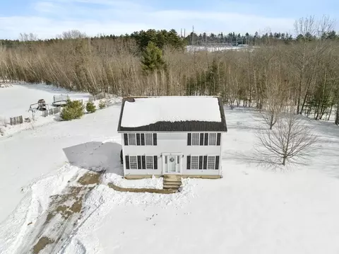 89 Brenton St, Litchfield, NH 03052
