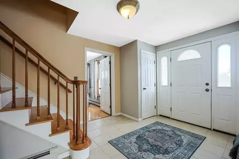 1 Walnut Hill Rd, Millis, MA 02054 photo 4