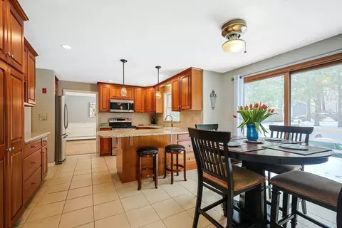 1 Walnut Hill Rd, Millis, MA 02054 photo 15