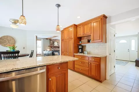 1 Walnut Hill Rd, Millis, MA 02054 photo 14