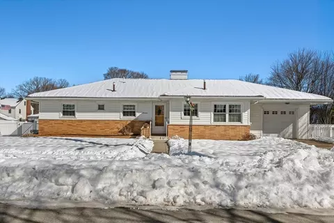14 Margaret Rd, Peabody, MA 01960