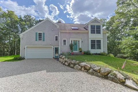 298 Cranview Rd, Brewster, MA 02631