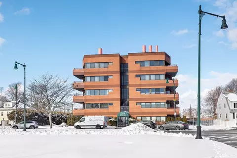 1 Carey Cir #304, Revere, MA 02151