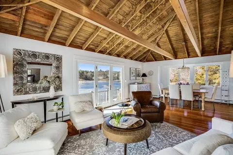 818 S Main St, Barnstable, MA 02632 photo 9