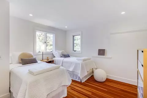 818 S Main St, Barnstable, MA 02632 photo 23