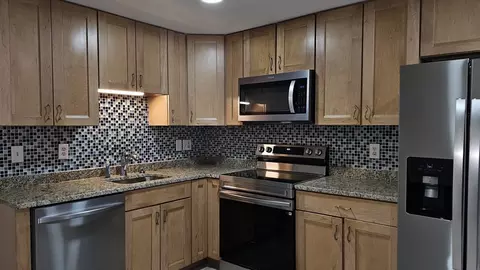 39 Pleasant St #A2, Northborough, MA 01532