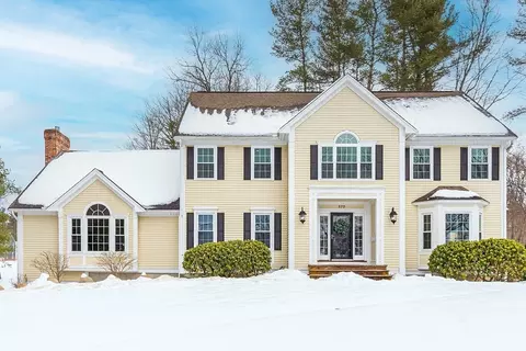 570 Boston St, North Andover, MA 01845