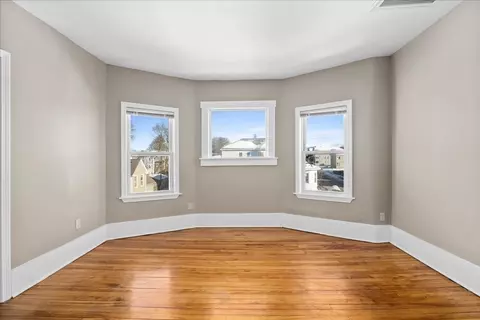 31 S Stowell St, Worcester, MA 01604 photo 22