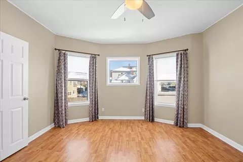 31 S Stowell St, Worcester, MA 01604 photo 9