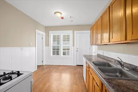 31 S Stowell St, Worcester, MA 01604 photo 25