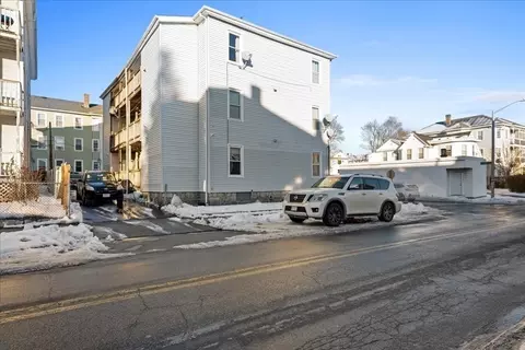 31 S Stowell St, Worcester, MA 01604 photo 5