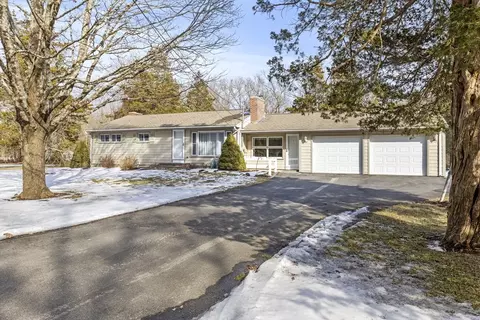 17 Ralsie Rd, Rehoboth, MA 02769