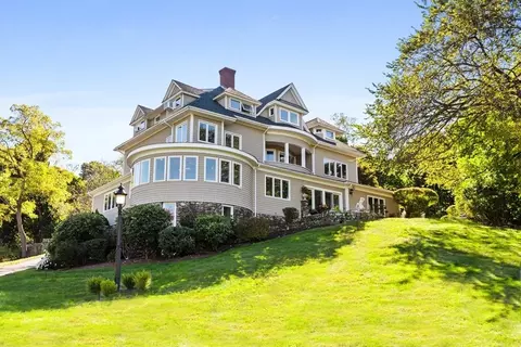 756 Jerusalem Rd #1, Cohasset, MA 02025