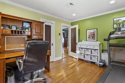 Entry Way - 5 Prudential Rd, Worcester, MA 01606 photo 1 of 3