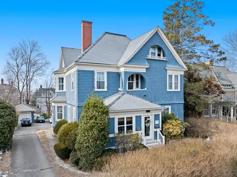 52 Underwood St, Fall River, MA 02720 photo 7