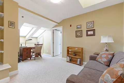 1110 Great Plain Ave #1, Needham, MA 02492 photo 16