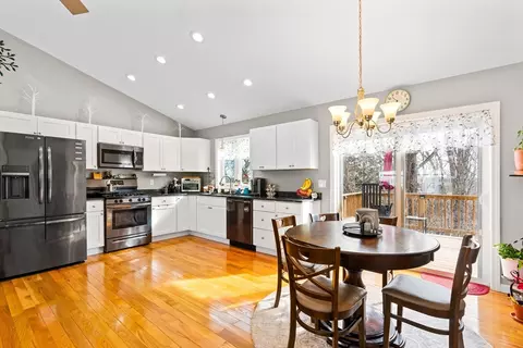 26 Lower Westfield Rd, Holyoke, MA 01040