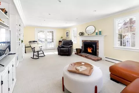 6 Blackberry Ln, Hingham, MA 02043 photo 5