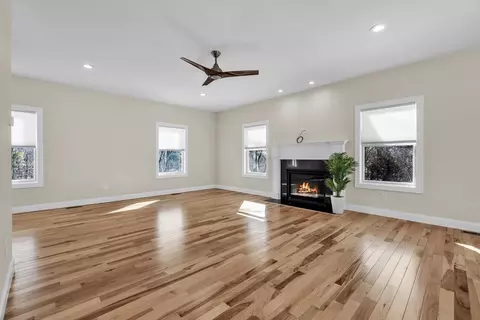 74 E Leverett Rd, Amherst, MA 01002 photo 10