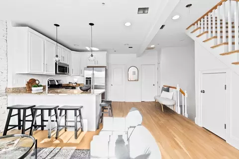 221 W 5th St #PH, Boston, MA 02127