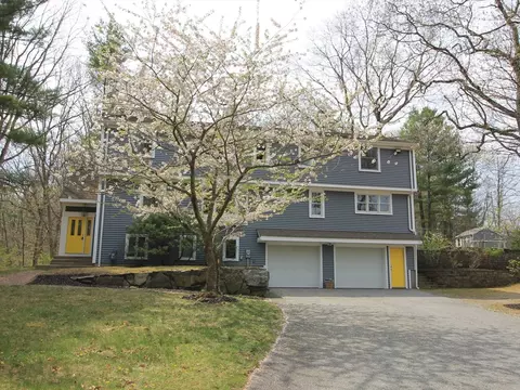 655 Central St, Holliston, MA 01746