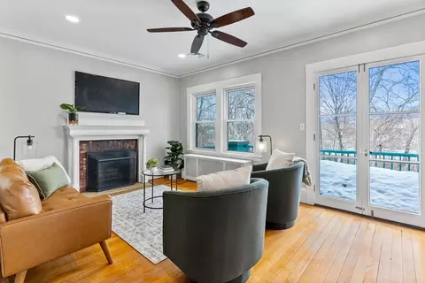 59 Charlesbank Rd #59, Newton, MA 02458