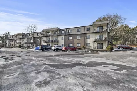 232 Canton St #201, Randolph, MA 02368
