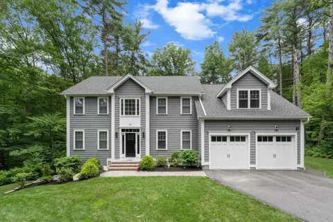 42 W Elm St, Hopkinton, MA 01748