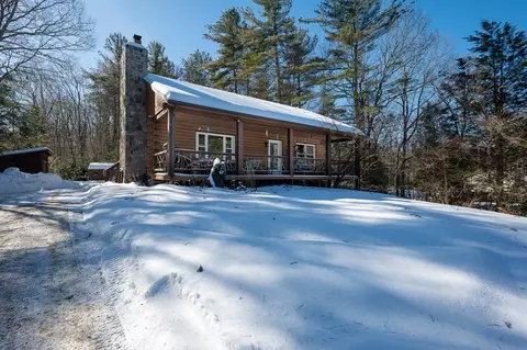 76 Wheeler Rd, Princeton, MA 01541