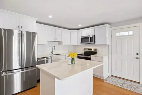 70 Cape Dr #5B, Mashpee, MA 02649 photo 3