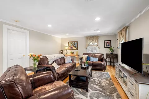 7 Belfast Rd, Peabody, MA 01960 photo 5