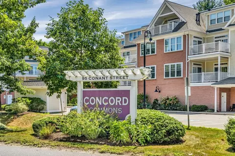 95 Conant St #310, Concord, MA 01742