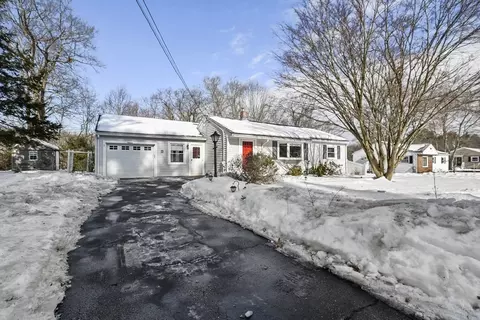 66 Call St, Billerica, MA 01862