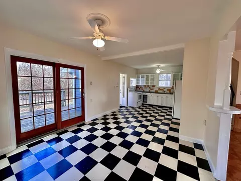 40 Sandwich Rd, Wareham, MA 02571 photo 11