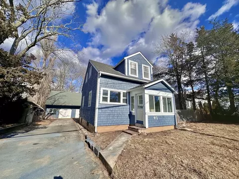 40 Sandwich Rd, Wareham, MA 02571 photo 3
