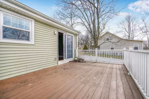 50 Berlin St, Fall River, MA 02720 photo 39