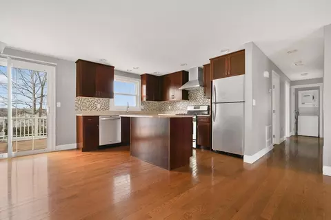 50 Berlin St, Fall River, MA 02720 photo 7